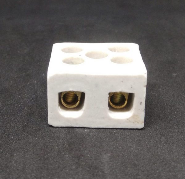 Клеммные колодки 2х полюсные 16*20*24